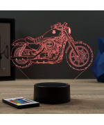 Lampe illusion 3D en verre acrylique gravée au laser représentant une moto Harley-Davidson Sportster 883 Iron.