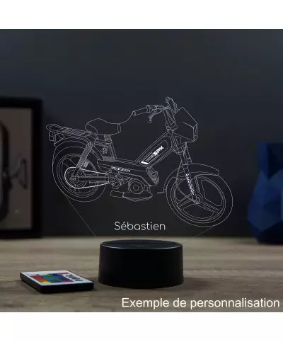 Lampe illusion 3D en verre acrylique gravée au laser représentant une mobylette Peugeot 103 SPX.