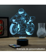 Lampe illusion 3D en verre acrylique gravée au laser représentant une moto de course de MOTOGP.