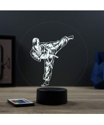 Lampe illusion 3D en verre acrylique gravée au laser représentant une karatéka.