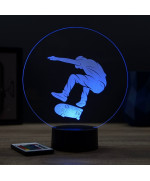 Lampe illusion 3D en verre acrylique gravée au laser représentant un rider en train de faire du skateboard.