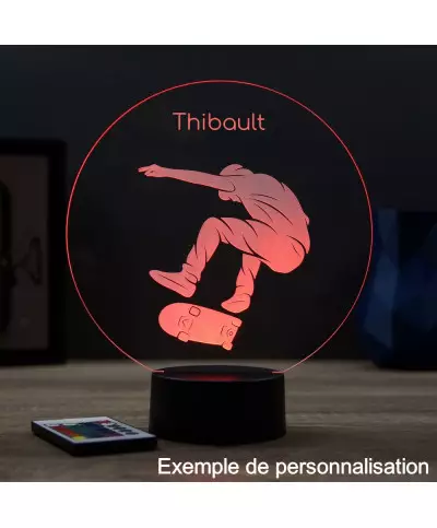 Lampe illusion 3D en verre acrylique gravée au laser représentant un rider en train de faire du skateboard.