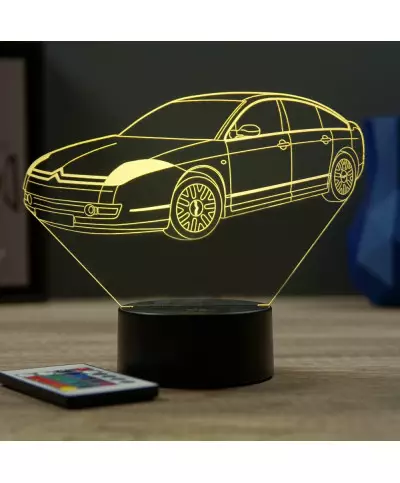 Lampe illusion 3D en verre acrylique gravée au laser représentant une voiture Citroën C6.
