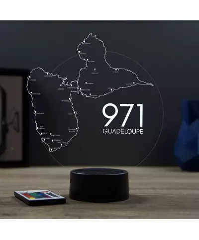 Lampe illusion 3D en verre acrylique gravée au laser représentant une carte de la Guadeloupe.