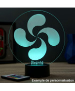 Lampe illusion 3D en verre acrylique gravée au laser représentant une croix basque.