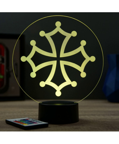 Lampe illusion 3D en verre acrylique gravée au laser représentant une croix occitane.