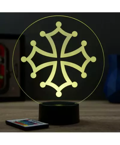 Lampe illusion 3D en verre acrylique gravée au laser représentant une croix occitane.