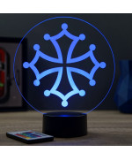 Lampe illusion 3D en verre acrylique gravée au laser représentant une croix occitane.