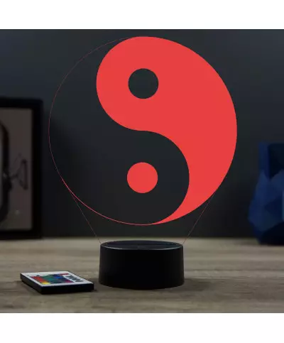 Lampe illusion 3D en verre acrylique gravée au laser représentant un Yin Yang.
