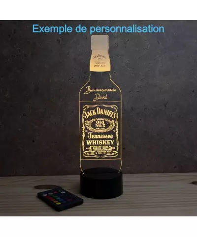 Lampe illusion 3D en verre acrylique gravée au laser représentant une bouteille de Whisky .