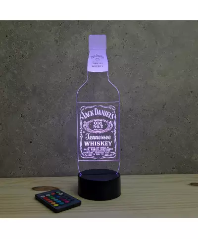 Lampe illusion 3D en verre acrylique gravée au laser représentant une bouteille de Whisky .