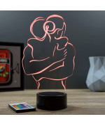 Lampe illusion 3D en verre acrylique gravée au laser représentant un couple tendrement enlacé.