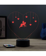Lampe illusion 3D en verre acrylique gravée au laser représentant un Cœur avec un cupidon.