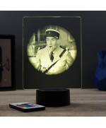 Lampe illusion 3D représentant un portrait de Louis de Funès.