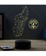 Lampe illusion 3D en verre acrylique gravée au laser représentant une carte de Madagascar.