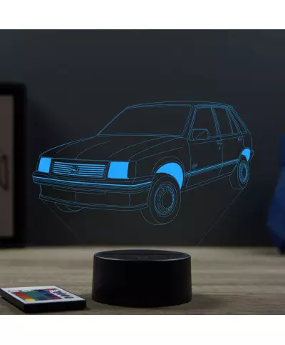 Lampe illusion 3D en verre acrylique gravée au laser représentant une voiture Opel Corsa A.