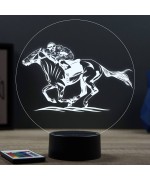 Lampe illusion 3D en verre acrylique gravée au laser représentant un cheval de course avec son jockey.