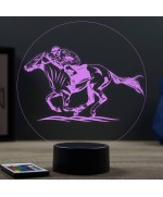 Lampe illusion 3D en verre acrylique gravée au laser représentant un cheval de course avec son jockey.