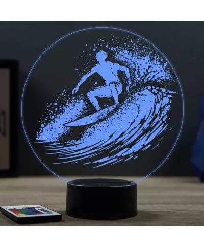 Lampe illusion 3D en verre acrylique gravée au laser représentant un surfeur.