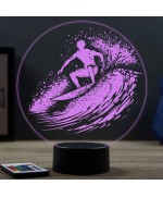 Lampe illusion 3D en verre acrylique gravée au laser représentant un surfeur.