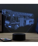 Lampe illusion 3D en verre acrylique gravée au laser représentant un camion de pompier à grande échelle.
