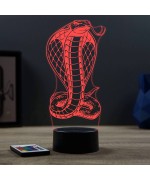 Lampe illusion 3D en verre acrylique gravée au laser représentant un serpent cobra.