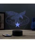 Lampe illusion 3D en verre acrylique gravée au laser représentant le brevet de chasseur alpin.