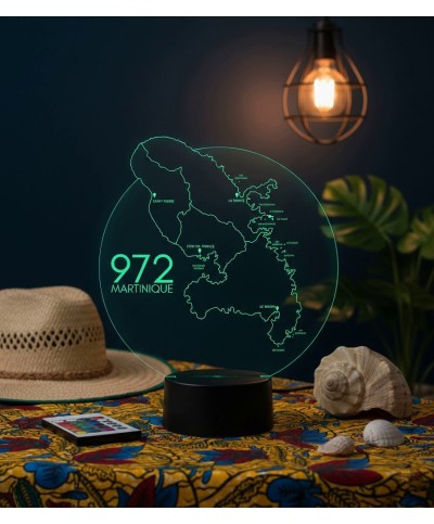 Lampe illusion 3D en verre acrylique gravée au laser représentant une carte de la Martinique.