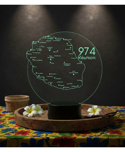 Lampe illusion 3D en verre acrylique gravée au laser représentant une carte de la Réunion.