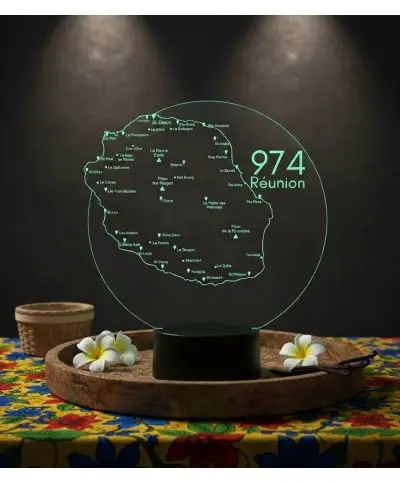 Lampe illusion 3D en verre acrylique gravée au laser représentant une carte de la Réunion.