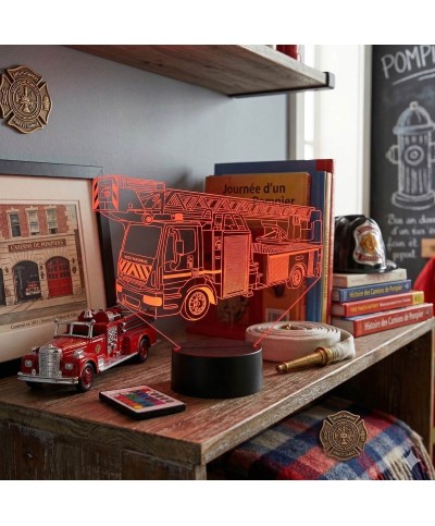 Lampe illusion 3D en verre acrylique gravée au laser représentant un camion de pompier à grande échelle.