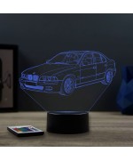 Lampe illusion 3D en verre acrylique gravée au laser représentant une voiture BMW E39.