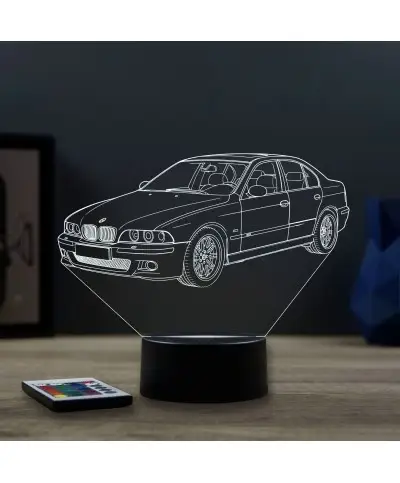 Lampe illusion 3D en verre acrylique gravée au laser représentant une voiture BMW E39.