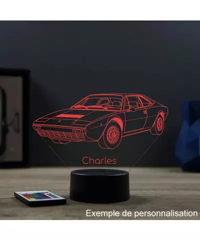 Lampe illusion 3D en verre acrylique gravée au laser représentant une voiture Ferrari Dino GT4.