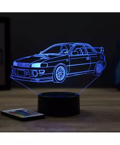 Lampe illusion 3D en verre acrylique gravée au laser représentant une voiture Subaru Impreza 1999.
