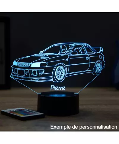 Lampe illusion 3D en verre acrylique gravée au laser représentant une voiture Subaru Impreza 1999.